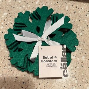 The Cellar Green Snowflake Coasters - Set of 4